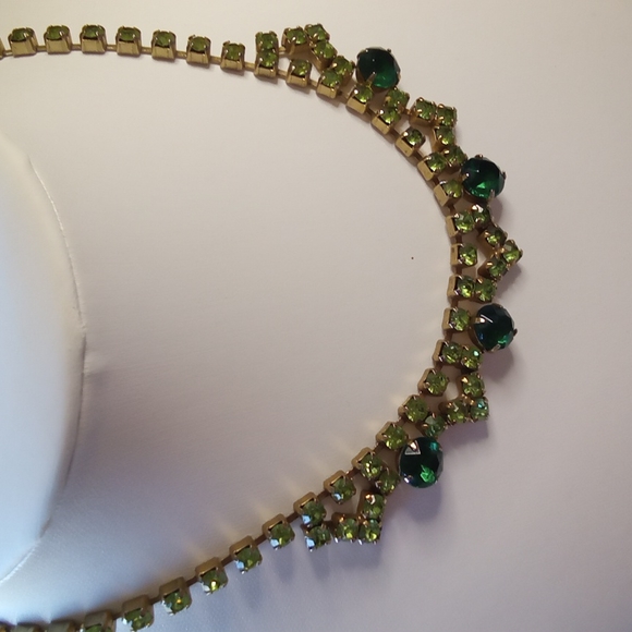 Vintage Peridot Green Juliana Necklace In Gold - Picture 5 of 9